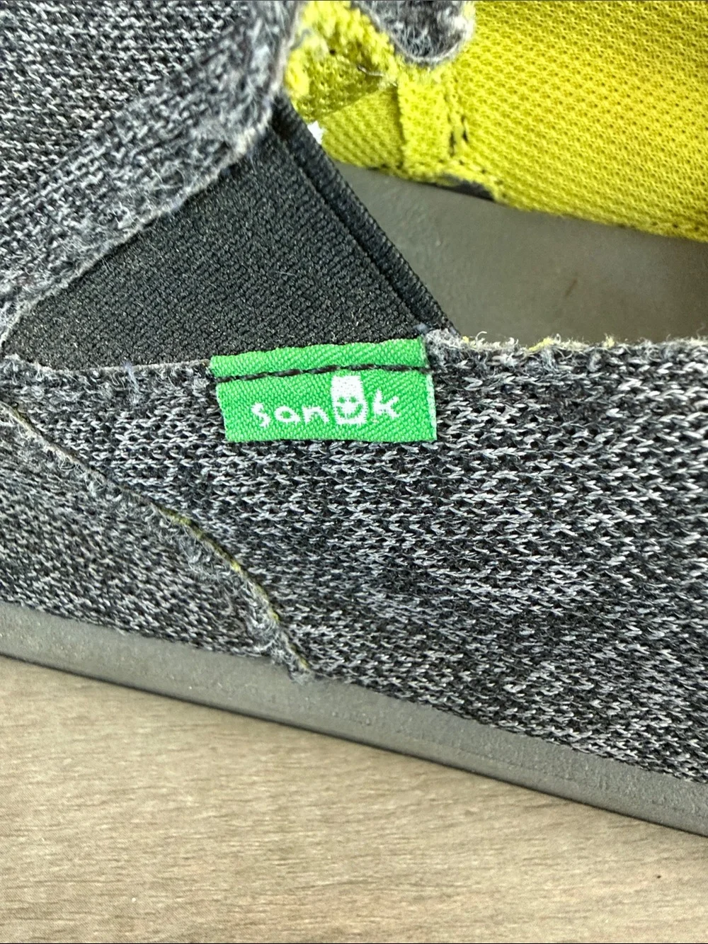 Sanuk Gray Knit Slip-On with Lime Accents Men’s Size 10
